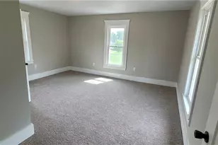 424 Tuscarawas Ave, Newcomerstown, OH 43832 - Photo 32