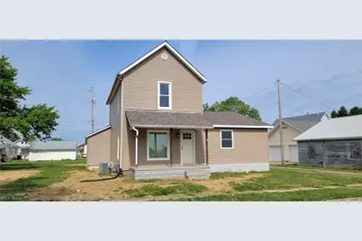 424 Tuscarawas Avenue, Newcomerstown, OH 43832 - Photo 2