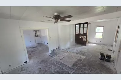 4729 Prospect Street E, Mantua, OH 44255 - Photo 4