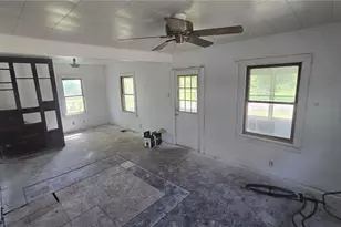 4729 Prospect Street E, Mantua, OH 44255 - Photo 6