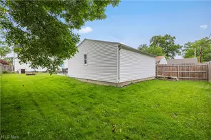 610 Princeton Ave, Elyria, OH 44035 - Photo 34