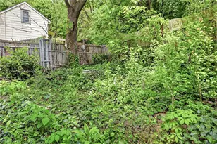 341 Canton St, East Liverpool, OH 43920 - Photo 24