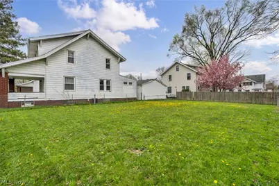 1815 Walden Avenue NW, Canton, OH 44709 - Photo 30