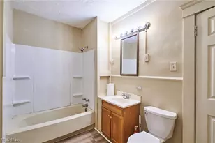227 S Balch St, Akron, OH 44302 - Photo 22