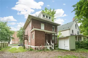 227 S Balch St, Akron, OH 44302 - Photo 4