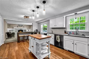 16561 N White Oaks Dr, Strongsville, OH 44136 - Photo 14