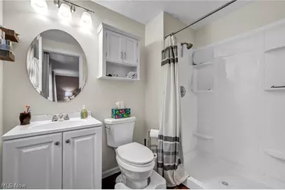 16561 N White Oaks Drive, Strongsville, OH 44136 - Photo 36