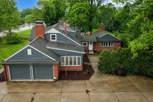 3021 Fulton Dr NW, Canton, OH 44718 - Photo 4