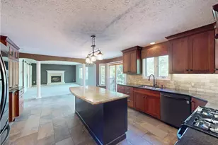 8166 Washington Ave, North Royalton, OH 44133 - Photo 14