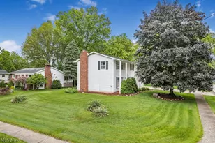 2583 Peach Tree Cir, Stow, OH 44224 - Photo 2