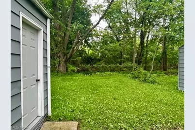 1276 Frederick Boulevard, Akron, OH 44320 - Photo 4