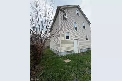 1015 Romig Avenue, Barberton, OH 44203 - Photo 4