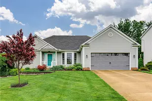 568 Breiton Cir, Barberton, OH 44203 - Photo 1