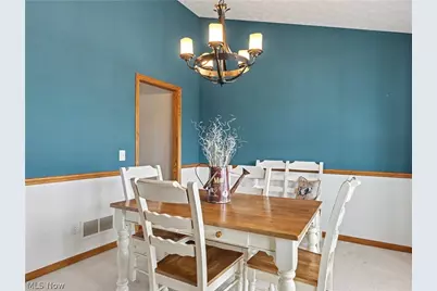 568 Breiton Circle, Barberton, OH 44203 - Photo 12