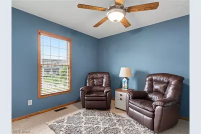 568 Breiton Circle, Barberton, OH 44203 - Photo 16