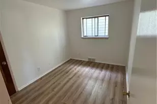 990 E 129th St, Loveland, OH 44108 - Photo 2