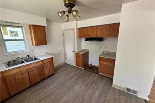 990 E 129th St, Loveland, OH 44108 - Photo 8