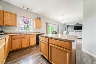 6382 Stonehaven Ln, Huber Heights, OH 44146 - Photo 14