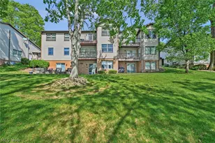 1819 Harbour Cir NW, Canton, OH 44708 - Photo 8