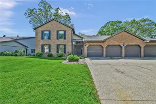 1819 Harbour Cir NW, Canton, OH 44708 - Photo 1