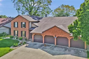1819 Harbour Cir NW, Canton, OH 44708 - Photo 4