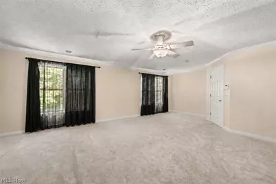 6424 Oak Point Estates, Lorain, OH 44053 - Photo 20