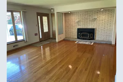 729 E Parkhaven Drive, Green Hills, OH 44131 - Photo 2