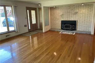 729 E Parkhaven Dr, Green Hills, OH 44131 - Photo 2