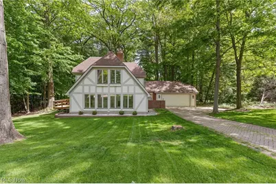 6165 Grandridge Pointe Drive, Concord Twp, OH 44077 - Photo 2