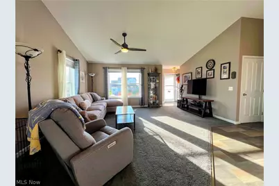 2918 Standish Avenue SW, Canton, OH 44706 - Photo 6
