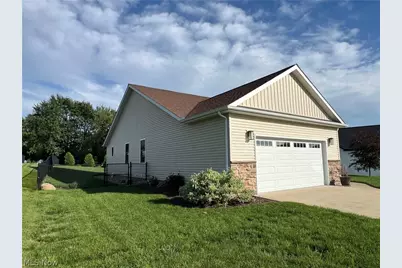 2918 Standish Avenue SW, Canton, OH 44706 - Photo 4