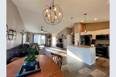 2918 Standish Avenue SW, Canton, OH 44706 - Photo 8