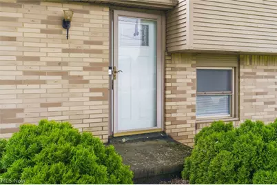 5980 Longview Street SW, Massillon, OH 44646 - Photo 4