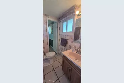 73 E Hillsdale Avenue, Green Hills, OH 44131 - Photo 16
