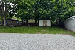 2113 11th St SW, Akron, OH 44314 - Photo 6