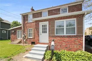 325 Jefferson St, Port Clinton, OH 43452 - Photo 2