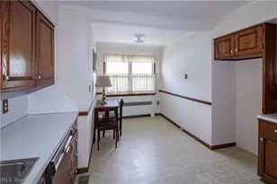 325 Jefferson St, Port Clinton, OH 43452 - Photo 8