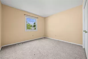 1235 Candlewick Ln, Grandview Heights, OH 44147 - Photo 18
