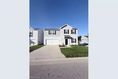 677 Crossings Lane, Akron, OH 44320 - Photo 2