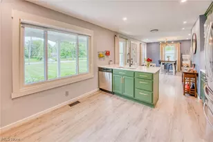 21376 Boston Rd, Strongsville, OH 44149 - Photo 6