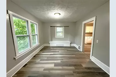 1438 Newton Street, Akron, OH 44305 - Photo 8