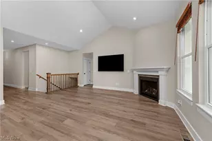 36732 Appian Wy, North Ridgeville, OH 44039 - Photo 8