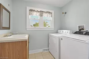1615 Waterbury Rd, Oakwood, OH 44107 - Photo 30