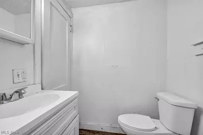 840 Work Drive, Akron, OH 44320 - Photo 22
