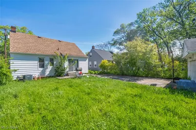 15812 Grant Avenue, Maple Heights, OH 44137 - Photo 4
