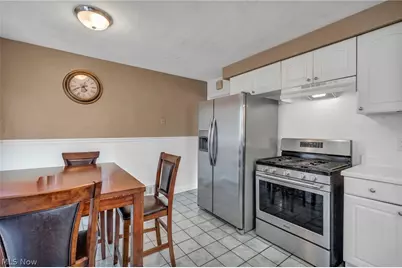 15812 Grant Avenue, Maple Heights, OH 44137 - Photo 10