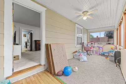 154 Yonker Street, Barberton, OH 44203 - Photo 34