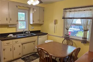 1661 Empire Rd, Wickliffe, OH 44092 - Photo 4