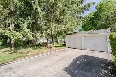 1665 Maywood Road, South Euclid, OH 44121 - Photo 6