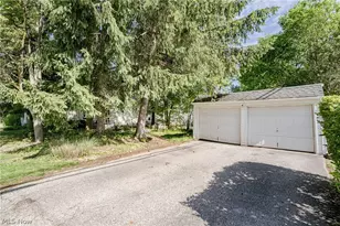 1665 Maywood Rd, South Euclid, OH 44121 - Photo 6